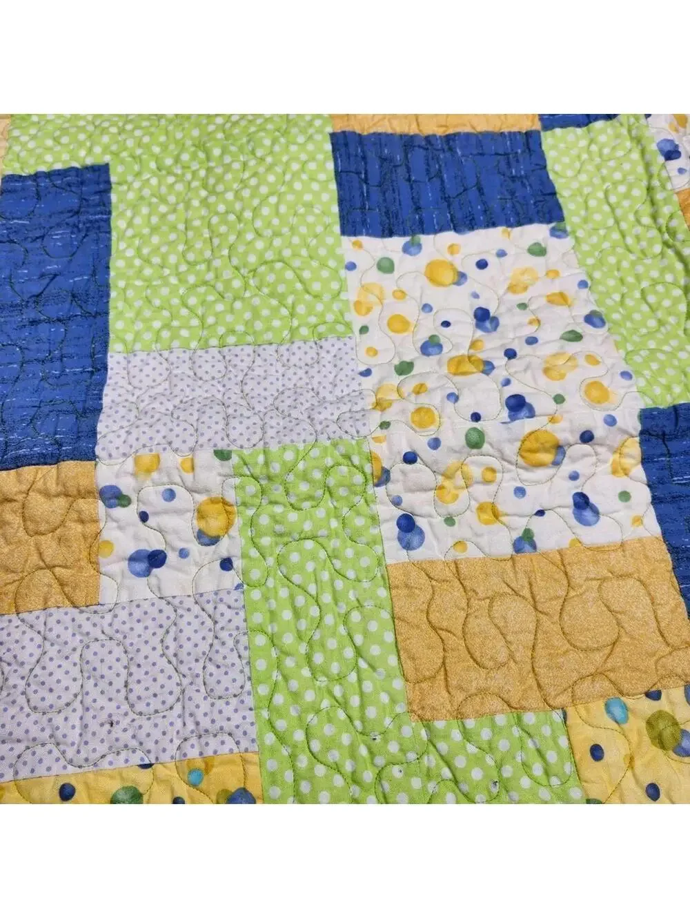 Adorable Handmade Small Quilt Yellow Blue Bubbles Machine Quilted 28 x 38 Inch